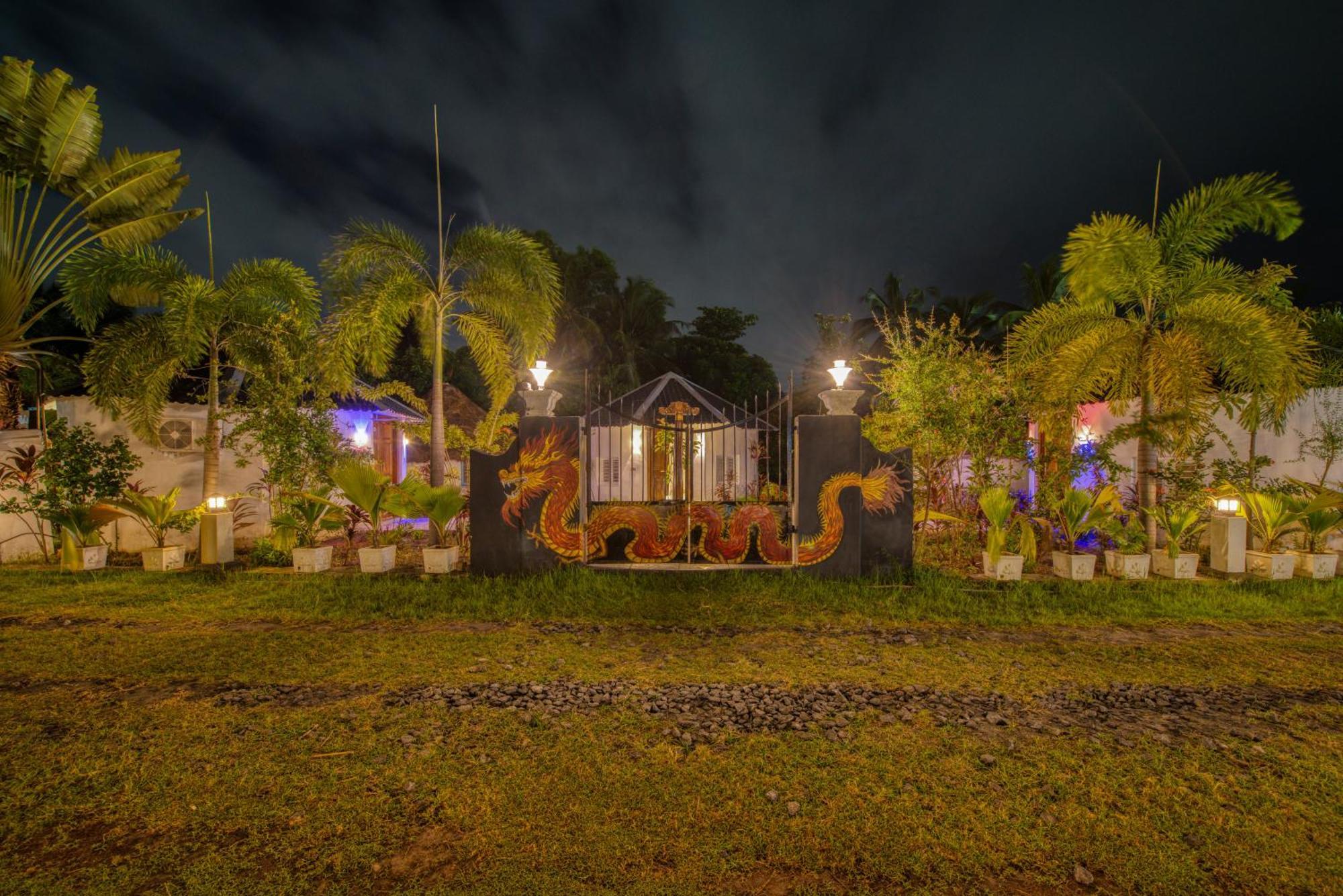 Le Epic Resort Virāmpattinam Exterior foto