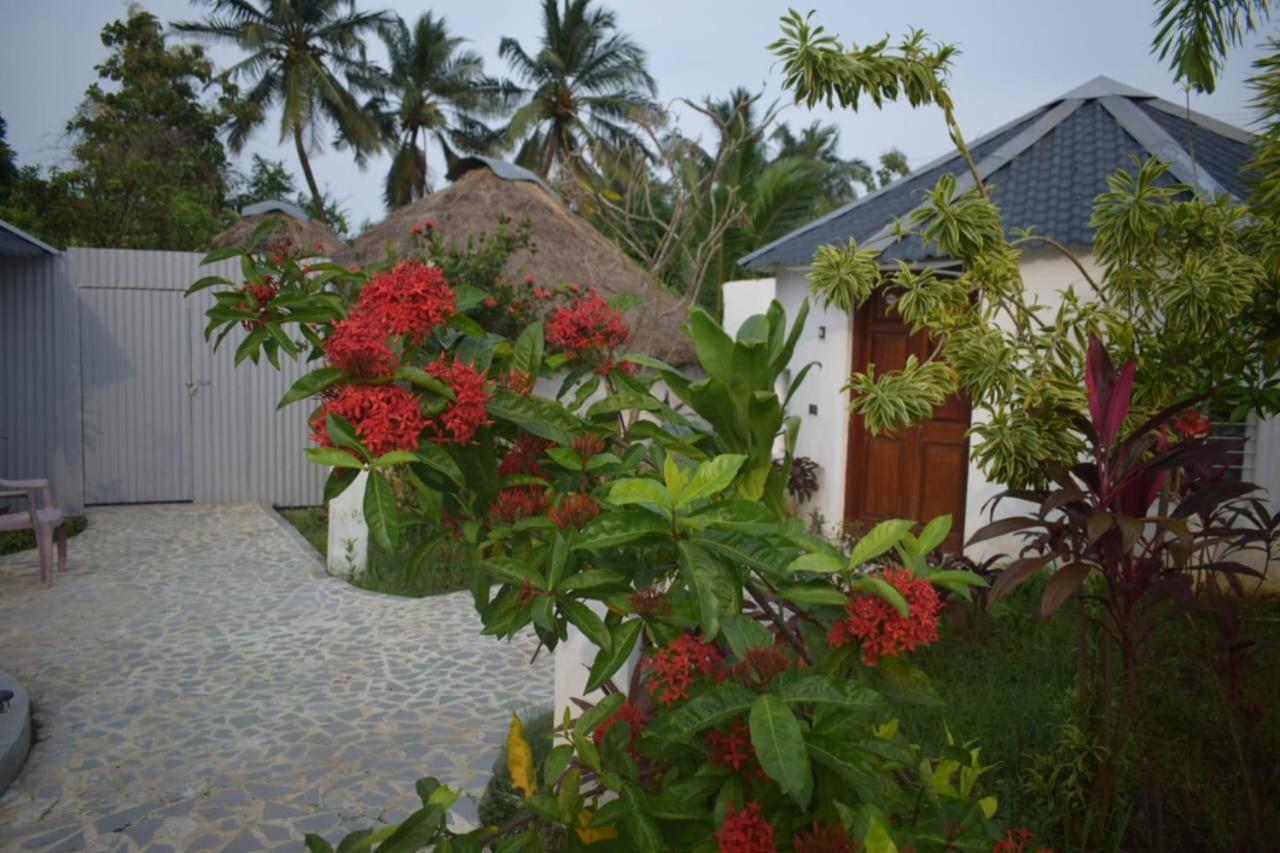 Le Epic Resort Virāmpattinam Exterior foto